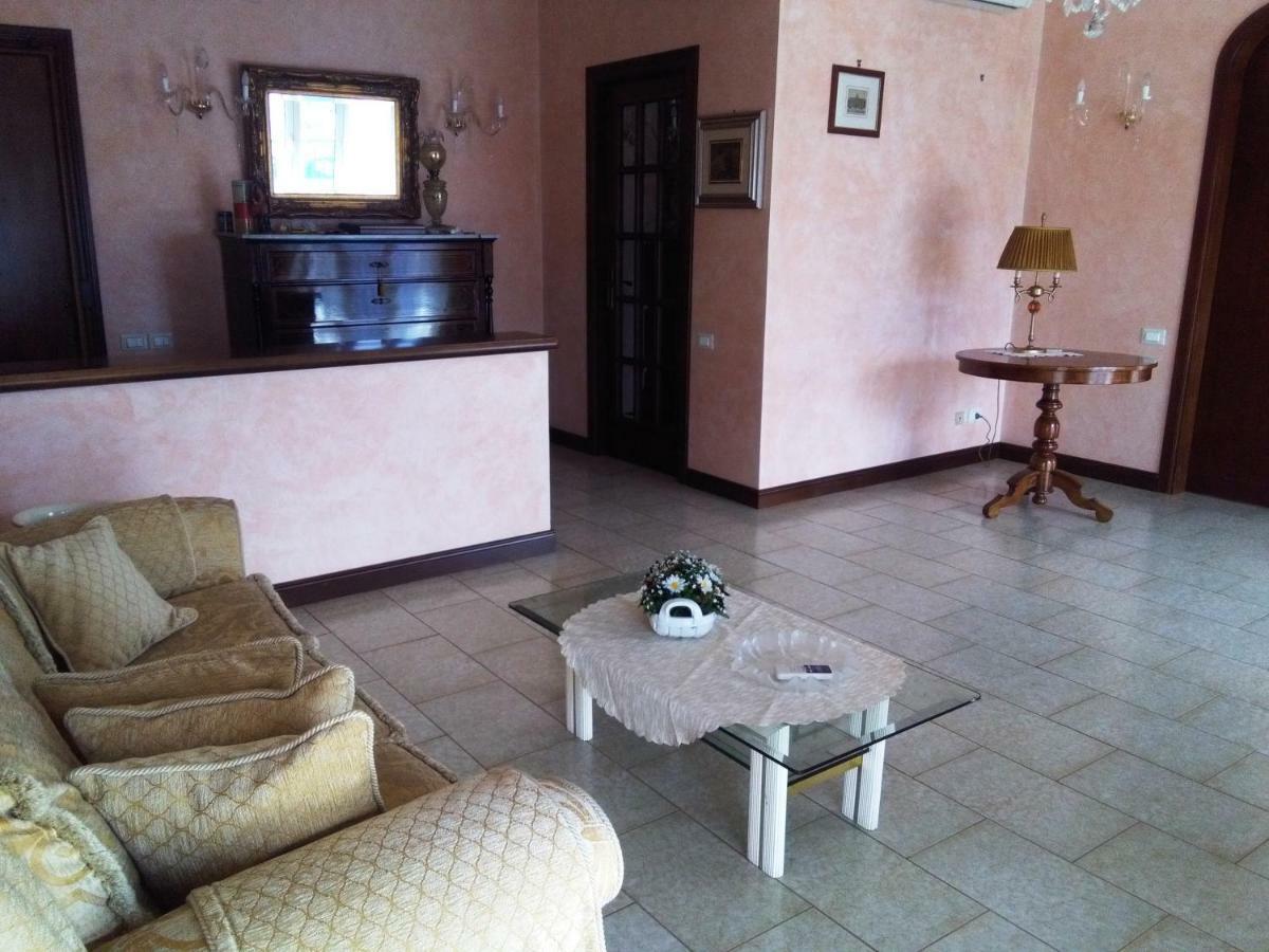 Letizia'S House Apartment Катания Екстериор снимка